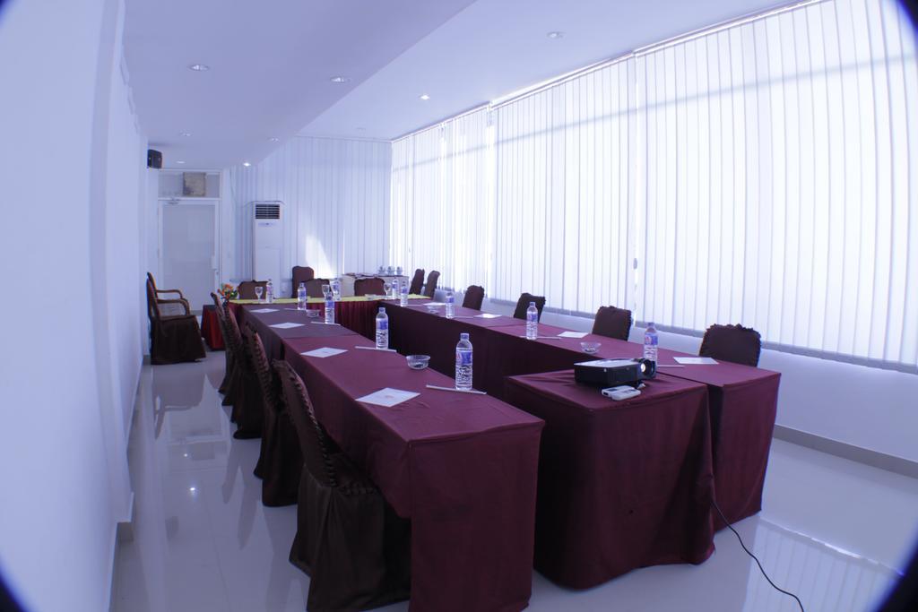 بالو Grand Duta Hotel المظهر الخارجي الصورة