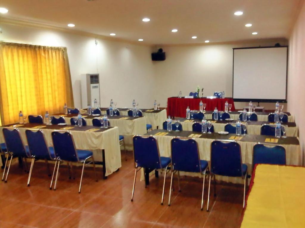 بالو Grand Duta Hotel المظهر الخارجي الصورة