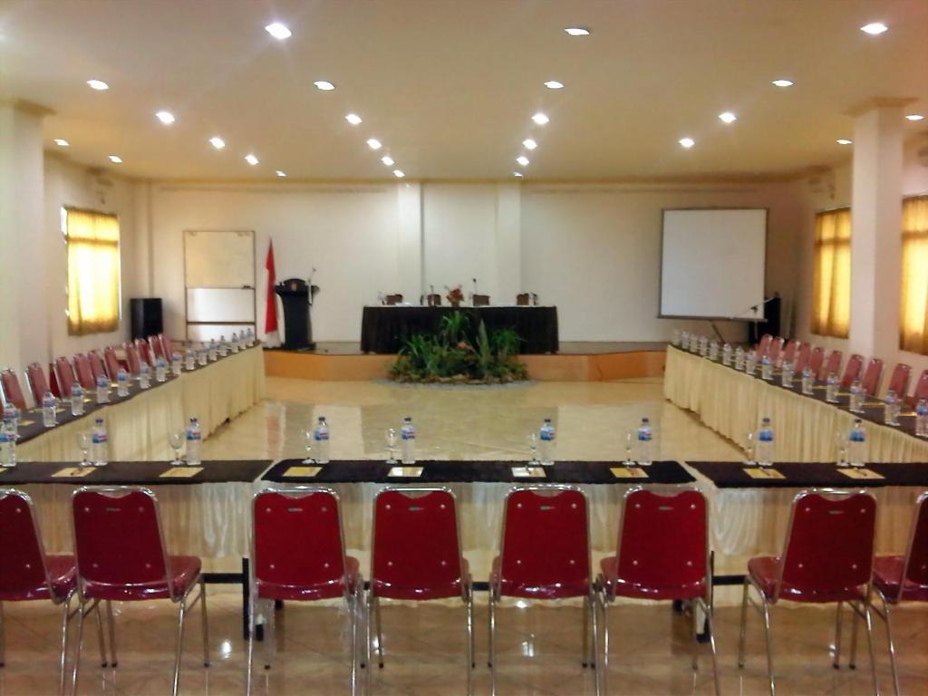 بالو Grand Duta Hotel المظهر الخارجي الصورة